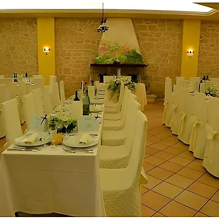 Hotel Pineta Cerreto d'Esi